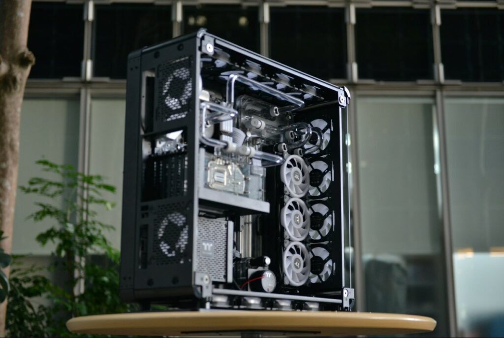 Thermaltake Core P8