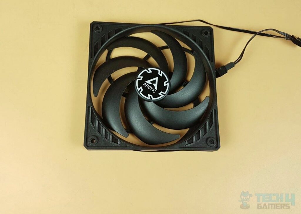 how to clean PC fans?