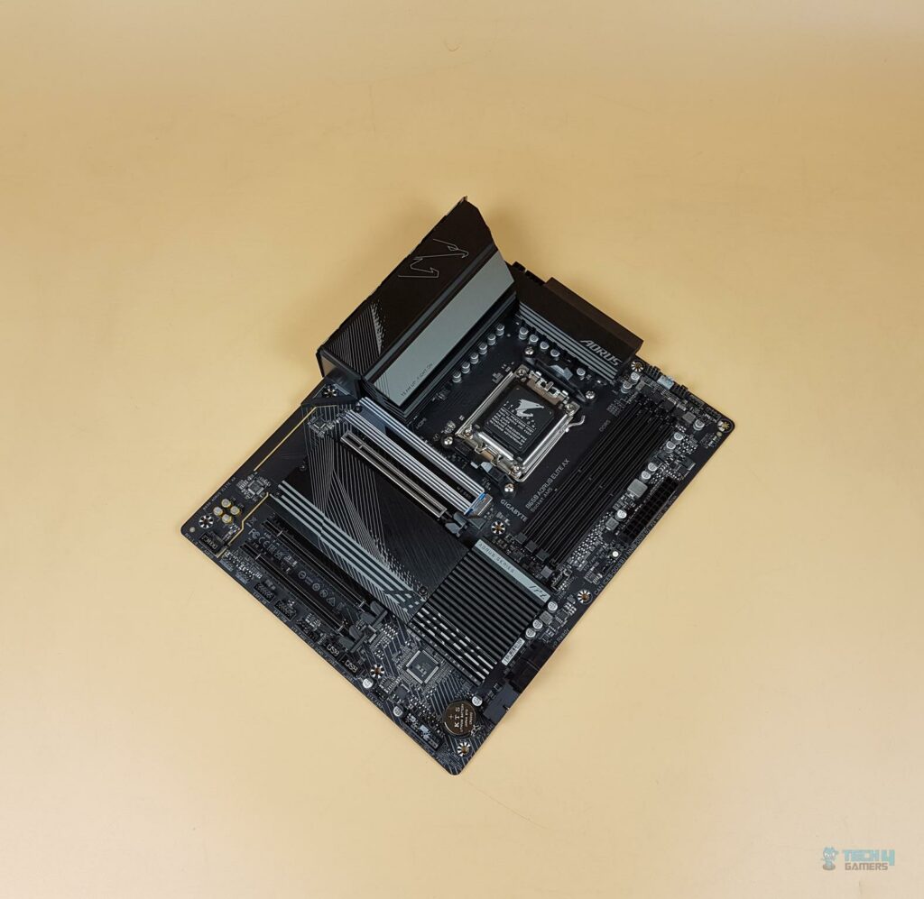 GIGABYTE B560 AORUS Elite AX Motherboard