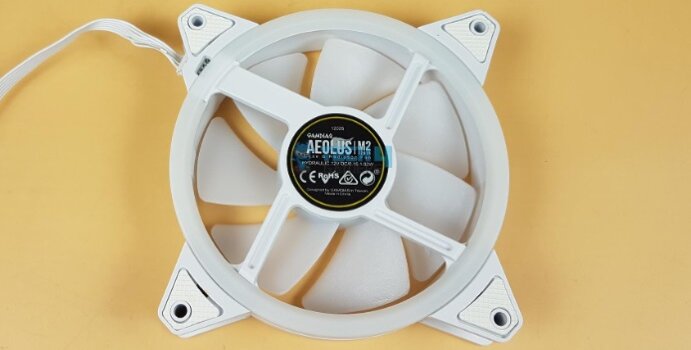 120mm Fan GAMDIAS AELOUS M2-1204R. Image Credits: Tech4Gamers