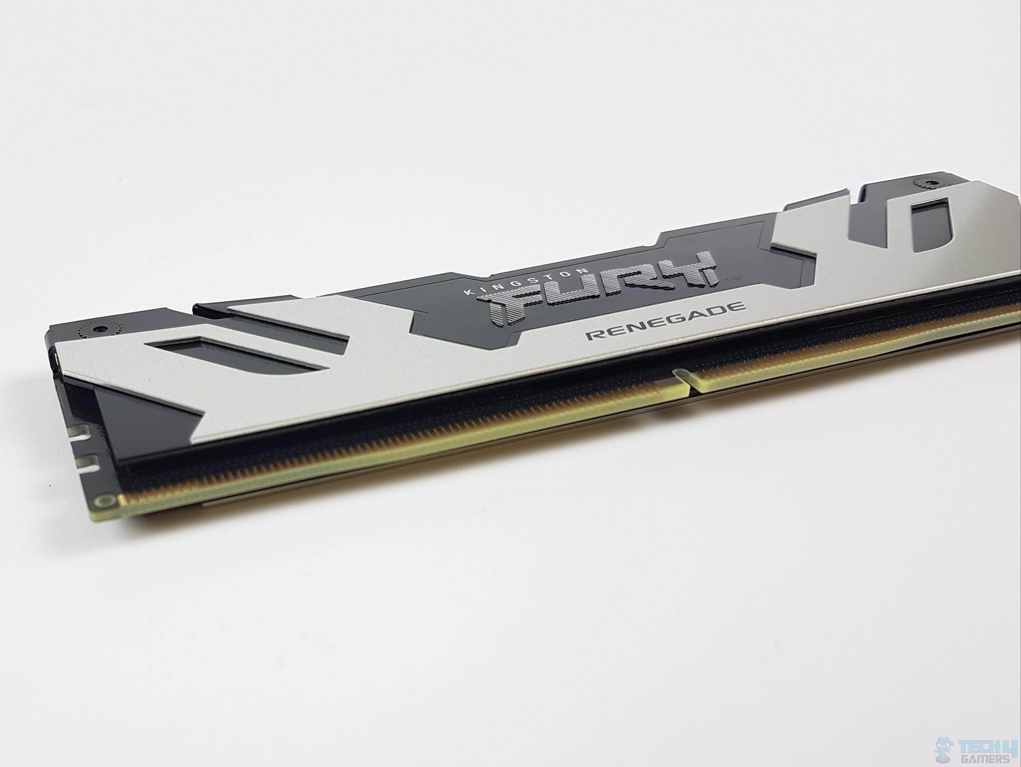 Kingston FURY RENEGADE 32GB 6400MHz CL32 - RAM Heatsink