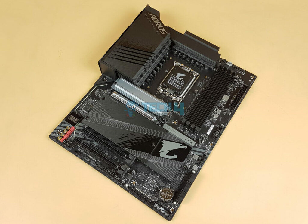 Showcasing The Gigabyte Z790 Aorus Elite AX Motherboard