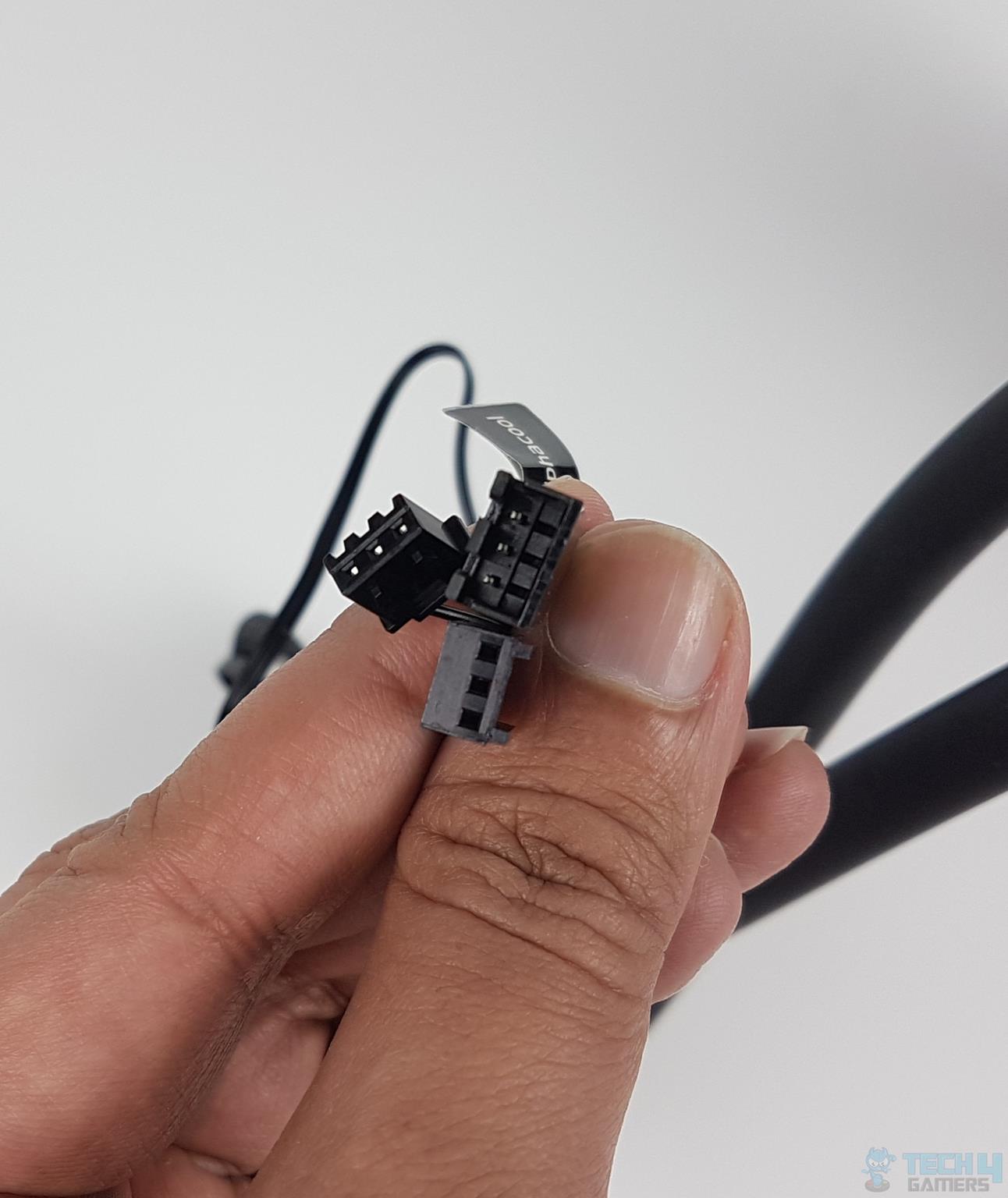 ALPHACOOL Eisbaer PRO AURORA 280 CPU AIO — Block Cables