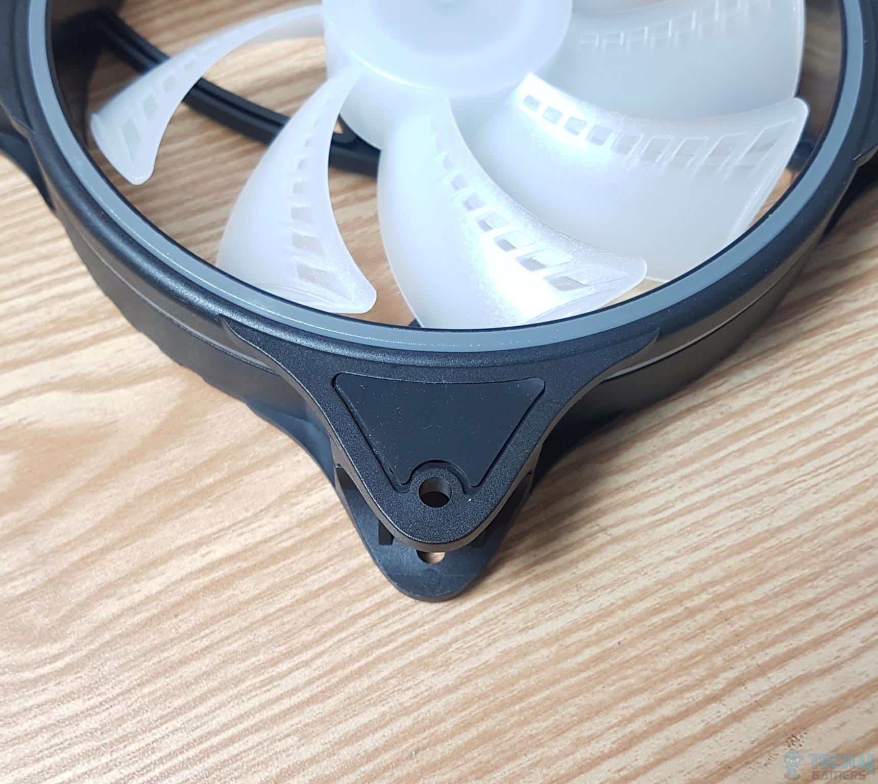 ALPHACOOL Eisbaer PRO AURORA 280 CPU AIO — Fan 2