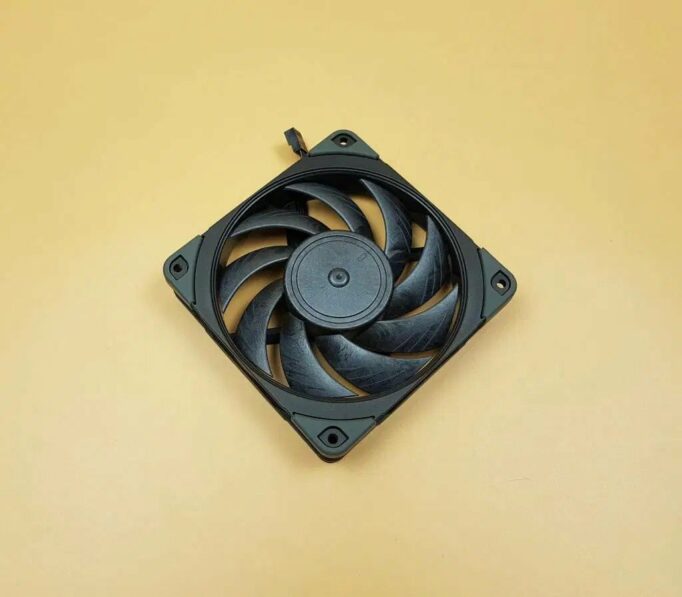 Noctua NF-A12x25 PWM chromax.black.swap