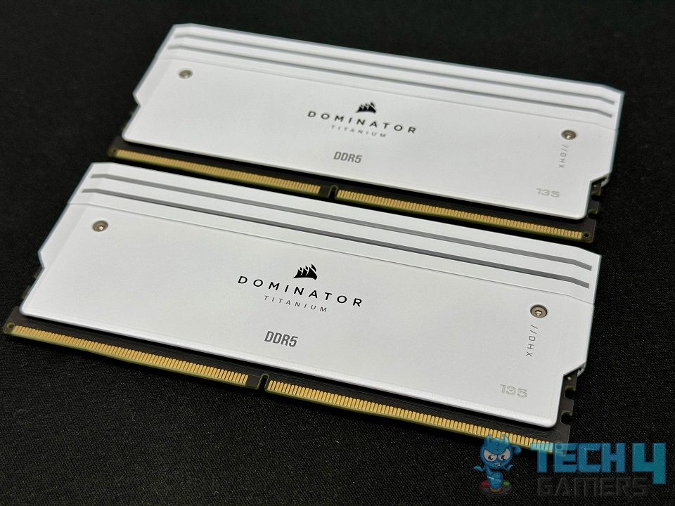 CORSAIR Dominator Titanium RGB DDR5