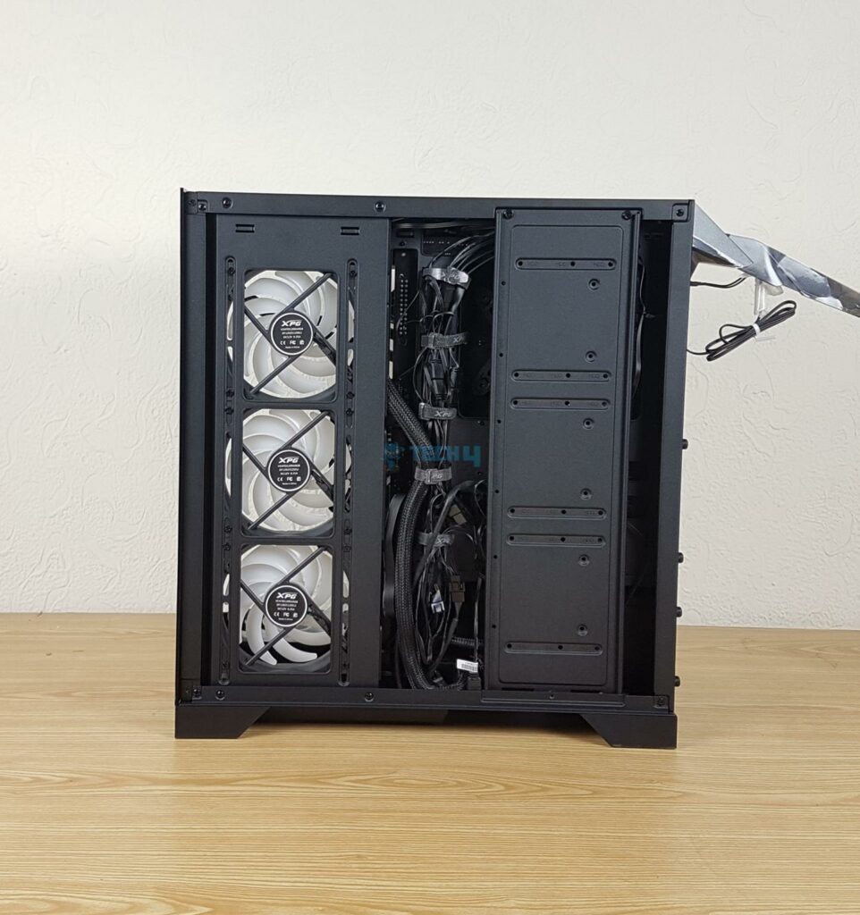 XPG Invader X — Test Build Cable Management 962x102