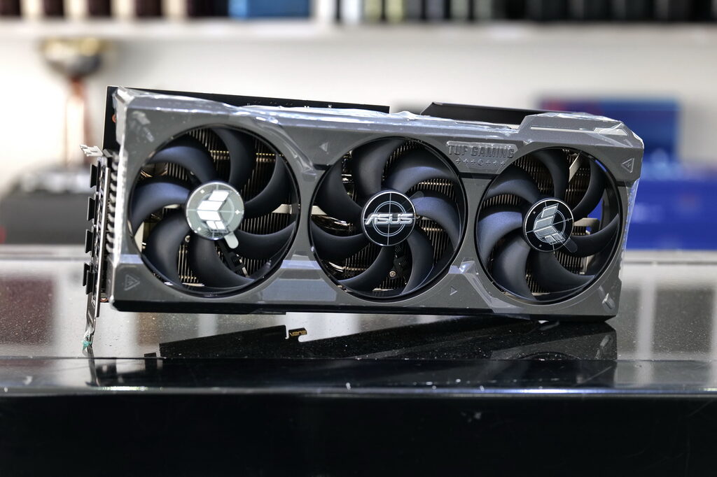 ASUS TUF GAMING RTX 4070 Ti SUPER OC